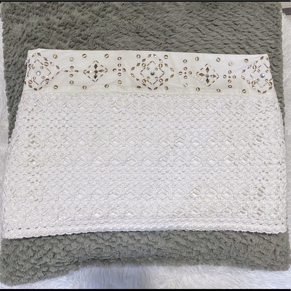 Hollister White Crochet Mini Skirt Size 00 Junior - Picture 5 of 15